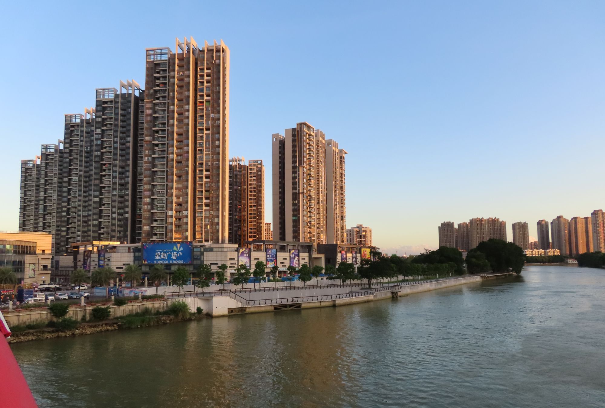 夕阳下的江门铁桥,一览蓬江河两岸