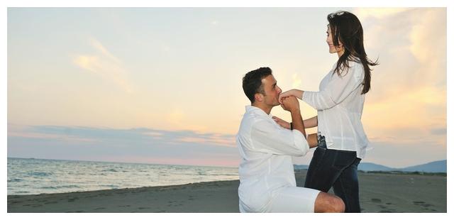 男人心中有你但却不主动的联系你,这是为什么?休闲区蓝鸢梦想 - Www.slyday.coM 男人心中有你但却不主动的联系你,这是为什么?休闲区蓝鸢梦想 - Www.slyday.coM