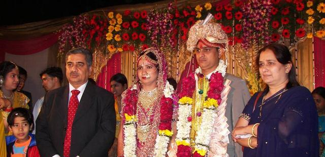 为何印度女孩出嫁需要倒贴彩礼,婚后家庭地位还很低?原因很无奈休闲区蓝鸢梦想 - Www.slyday.coM 为何印度女孩出嫁需要倒贴彩礼,婚后家庭地位还很低?原因很无奈休闲区蓝鸢梦想 - Www.slyday.coM