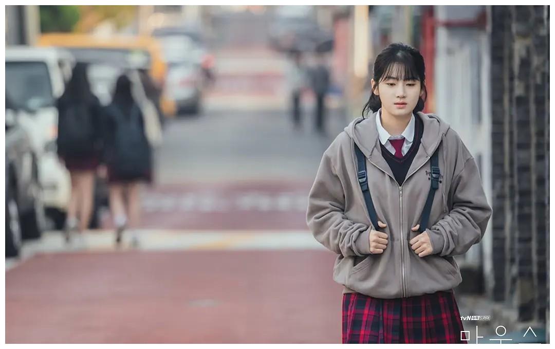 韩剧《窥探》:如果80是凶手,那么凤怡就危险了__财经头条