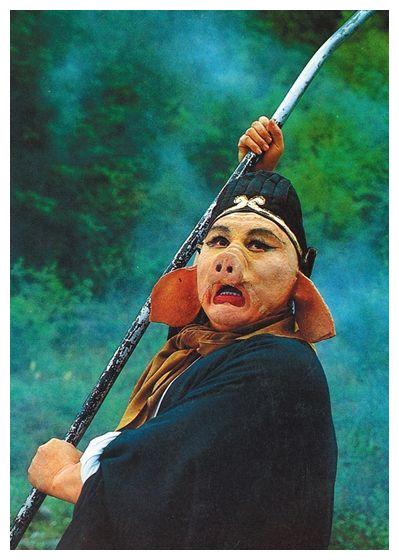 戏外的"猪八戒"已73岁,娶的妻子漂亮如嫦娥,如今儿子事业有成