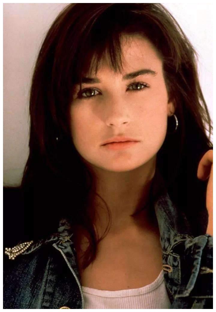 "堕落天使"黛米·摩尔的狂野人生和桃色往事瞄萌时尚 2020-07-30 11