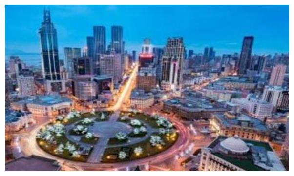 东北最“奇葩”的城市：不说东北话、不吃东北菜，还满嘴山东味！