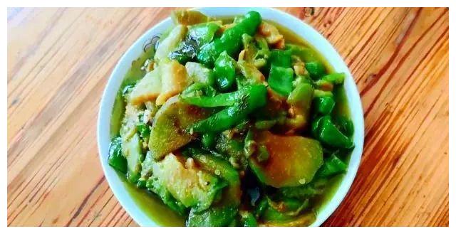 【青椒炒茄子】