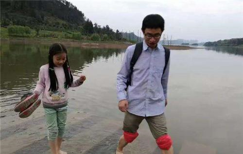 汶川地震时，第一个丢下学生独自逃跑的范美忠，现如今怎样了休闲区蓝鸢梦想 - Www.slyday.coM