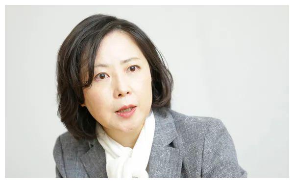 2015年,原节子去世前几年,作家石井妙子的编辑请她解开这位黄金时代