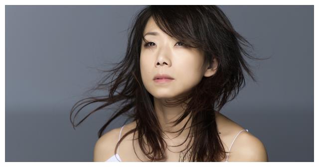 《为你我受冷风吹》,《夜太黑》这些脍炙人口的歌,都是李宗盛为林忆莲