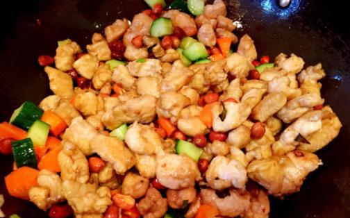 家常宫保鸡丁的做法，只要掌握了这几点，自己做得比买的还好吃休闲区蓝鸢梦想 - Www.slyday.coM