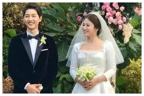 离婚后的?宋仲基推倒与宋慧乔婚房,重建新别墅,不想睹物思人?