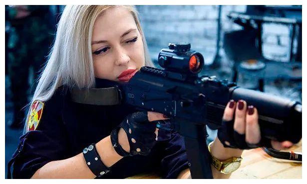 中国最美女兵高清视频 1761-knqqqmu3083092.jpg