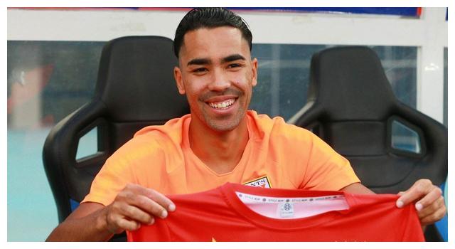 德尔加多变废为宝,为什么如今他不能进国家队效力?休闲区蓝鸢梦想 - Www.slyday.coM 德尔加多变废为宝,为什么如今他不能进国家队效力?休闲区蓝鸢梦想 - Www.slyday.coM