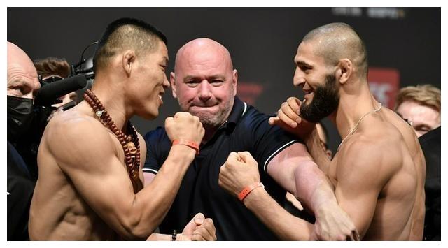 在這場比賽中,來自中國mma的第一猛將李景亮與ufc次中量級拳手