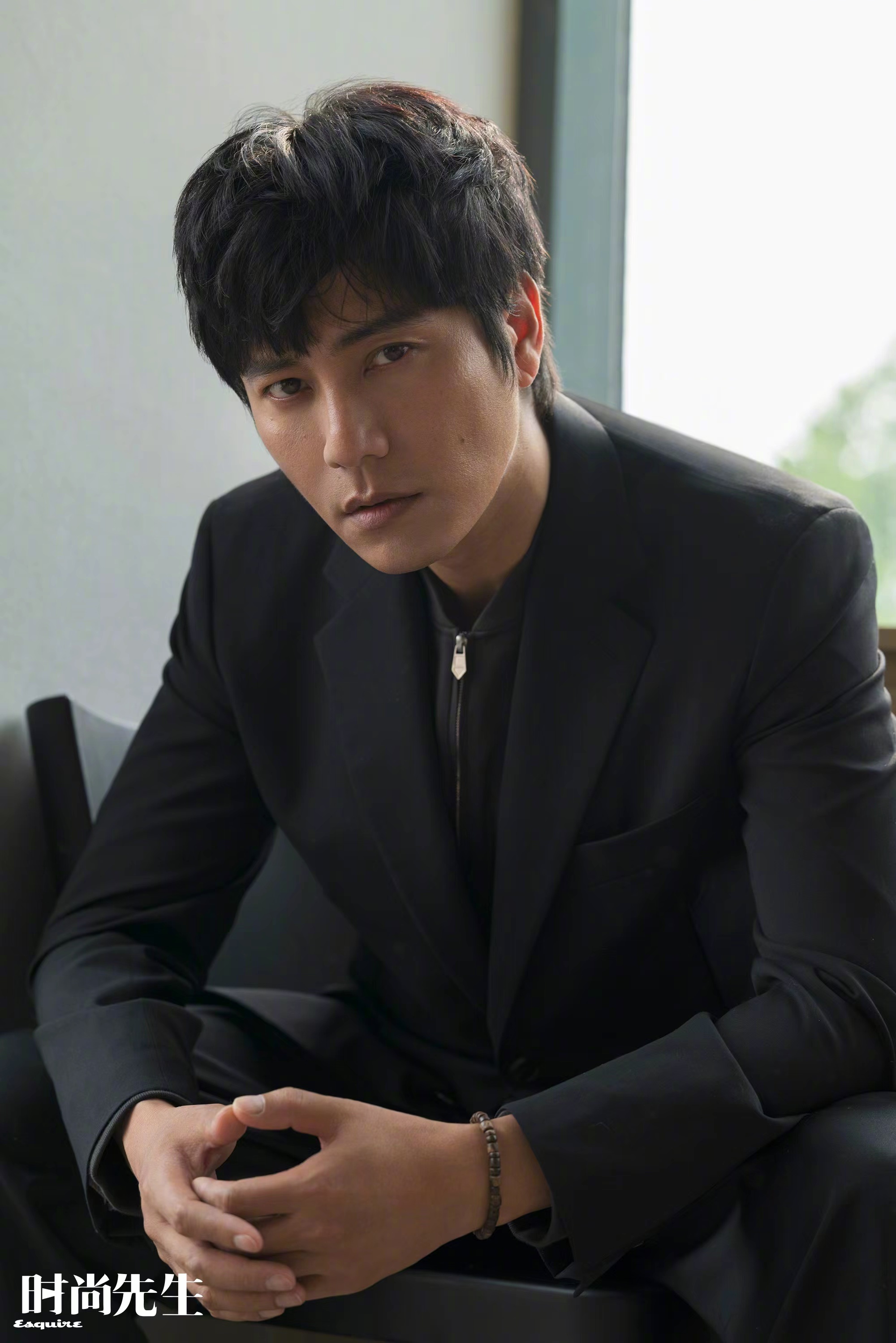 陈坤第九次登《时尚先生》封面,保持初心和天真,不改演员底色
