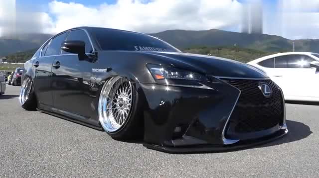 贴地范儿外八轮胎,雷克萨斯个性