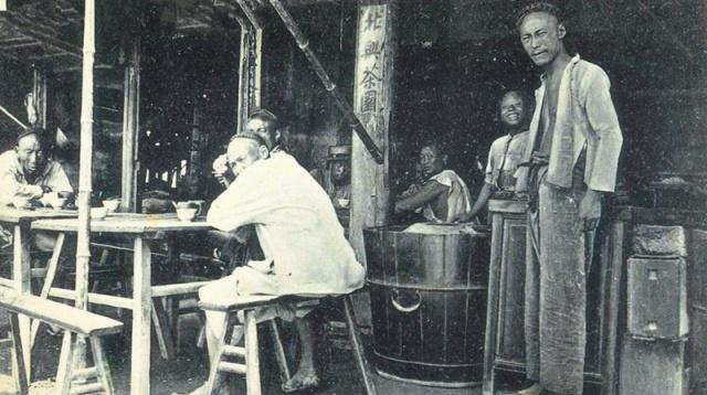 老天津卫混混儿耍狠的最高境界，这才是真正的光棍休闲区蓝鸢梦想 - Www.slyday.coM