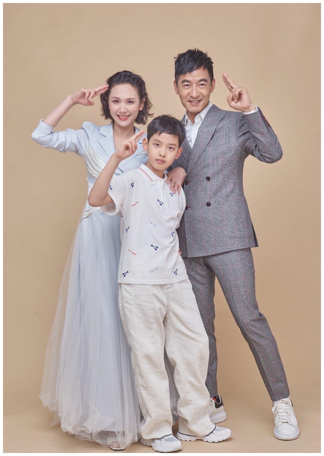 程莉莎儿子被赞"国产混血"!