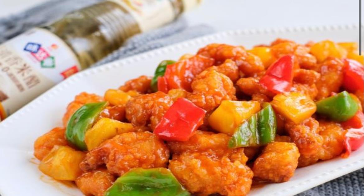还有这么绝的菜"菠萝咕噜肉",酸甜又下饭,女孩子们的最爱!