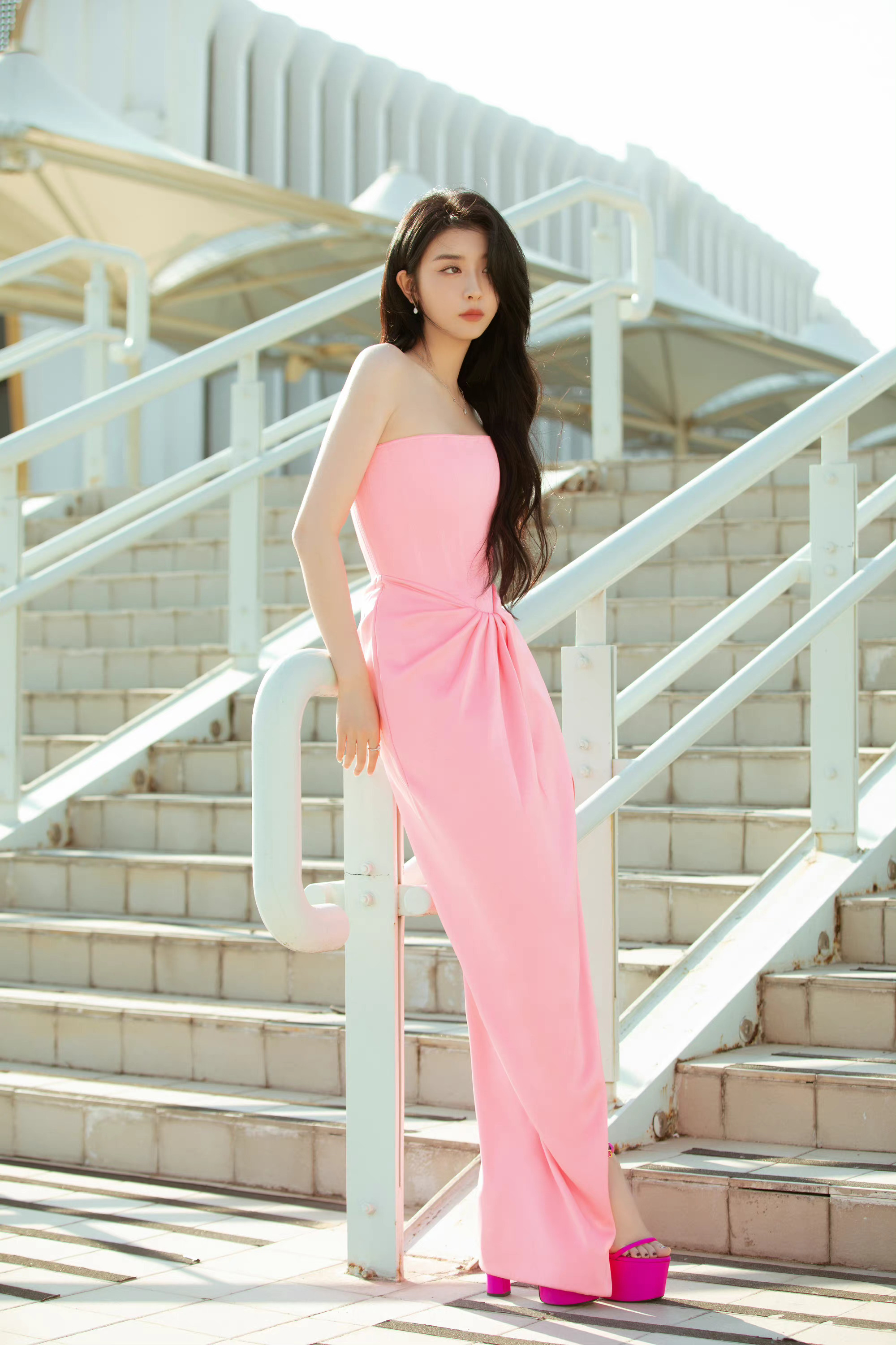 赵小棠红粉佳人礼裙大片一袭粉色礼裙温柔恬静造型绝美