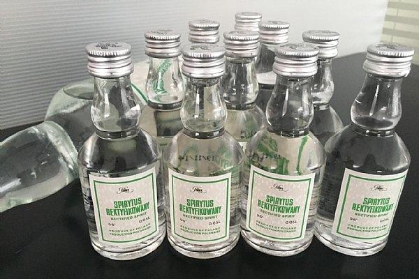 全球“最烈”的4款酒，中国烧刀子上榜，酒量差的人不敢轻易尝试__财经头条