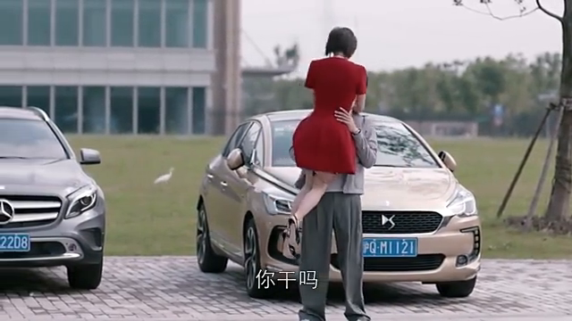 曲筱绡赵启平甜蜜去听音乐会