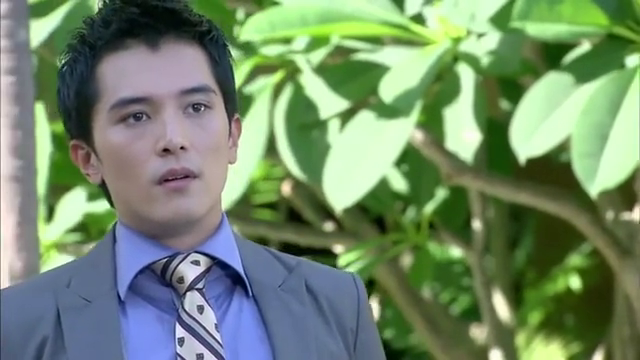 杨峻故意在酒店的非吸烟区吸烟,激怒项天骐