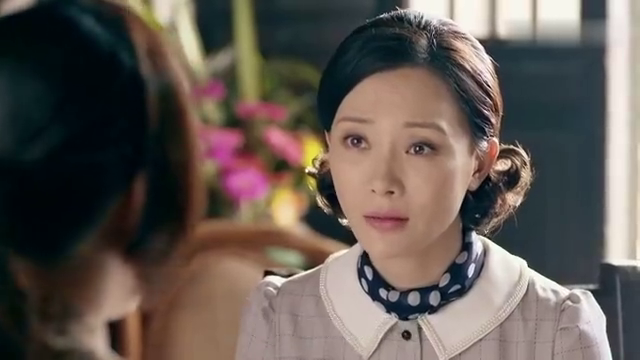 程立珊没想到,原来姐姐情愿留在风雷镇,告知姐姐要结婚了