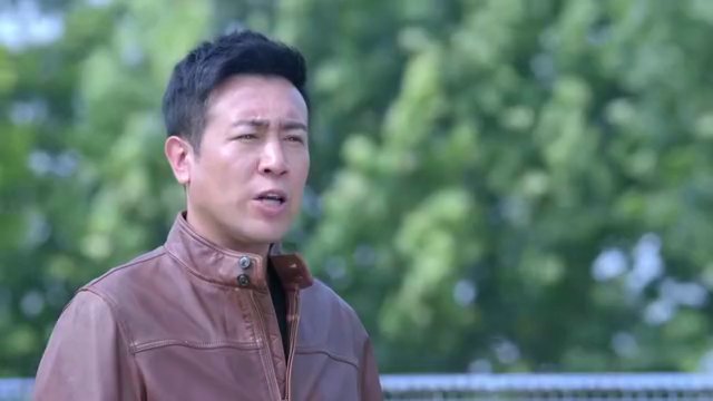 警花与警犬:杜飞宣布紧急任务,警花与警犬出击,警犬一马当先