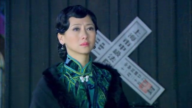 有古怪,陈曼青为救儿子着急不知所措 为您推荐: 陈曼青竟舍不得高立伯