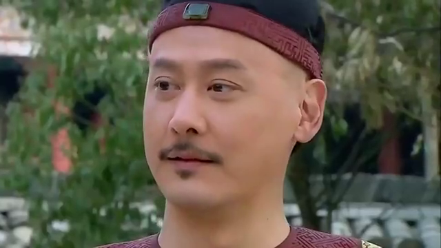 新还珠格格:小燕子看到纪师傅就和皇上作诗,把皇上逗得哈哈笑