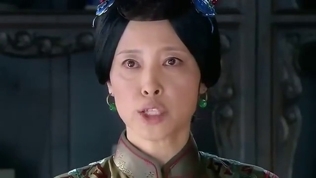 新还珠格格尔康打桂嬷嬷耳光说她是仗势欺人破坏老佛爷名声