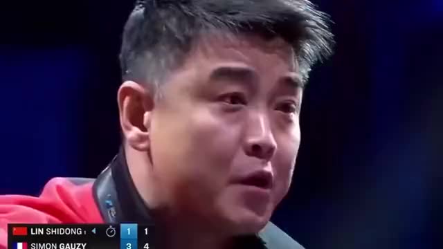 神来一笔！王皓这次暂停神了林诗栋随后连赢三局逆转西蒙高茨