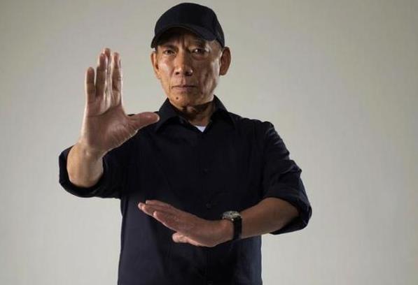 从没当过男主角,他却是电影票房保障,甄子丹叫他师傅|袁和平|袁小田