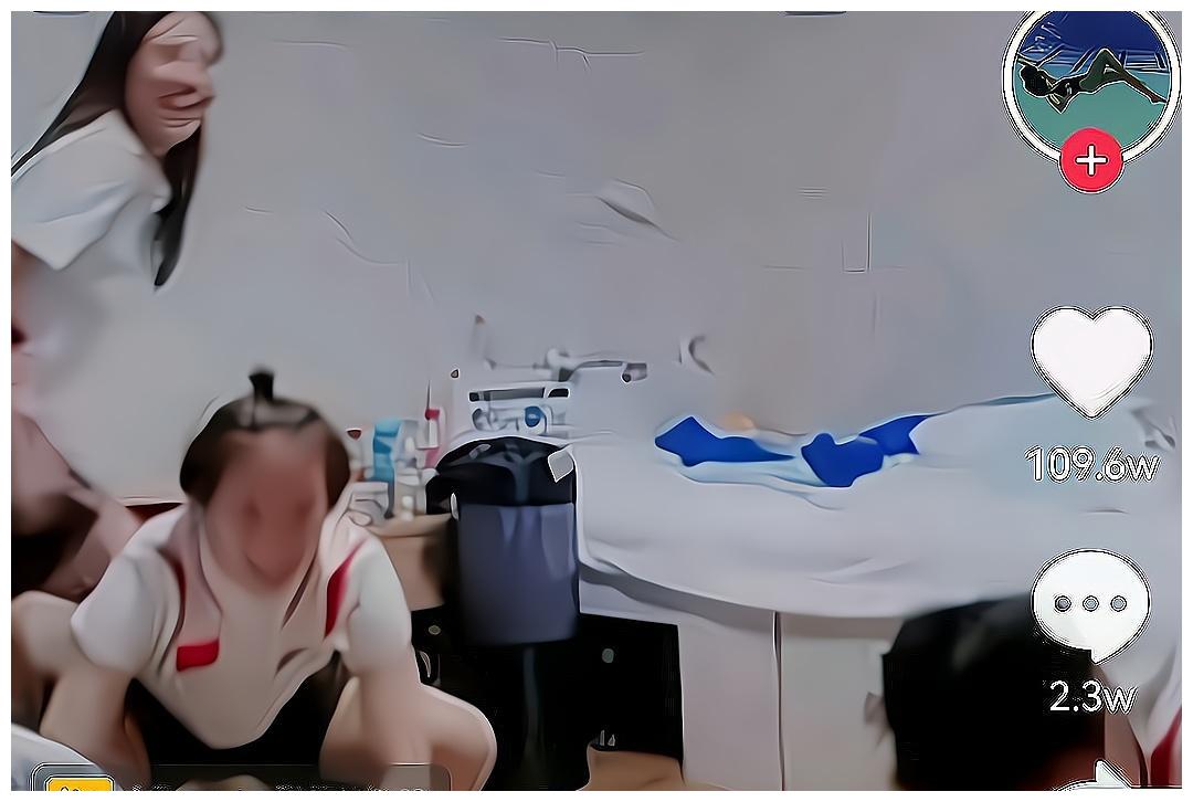 4跳水冠军玩游戏!全红婵蹲在地上偷偷看,站起来后赶紧躲到一边休闲区蓝鸢梦想 - Www.slyday.coM 4跳水冠军玩游戏!全红婵蹲在地上偷偷看,站起来后赶紧躲到一边休闲区蓝鸢梦想 - Www.slyday.coM