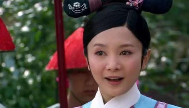 甄嬛传:此人城府太深!只靠个小动作就实现了宫女到皇族的转变!