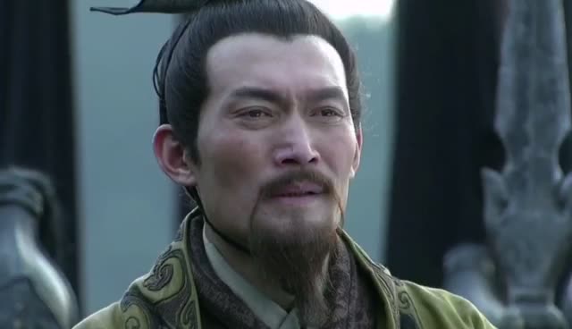 《新三国》第75集:曹操不舍得关羽,决定让张辽去劝降他