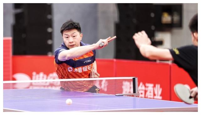 孙颖莎单挑陈梦、王曼昱，世界第2对世界第1、第4，许昕VS樊振东休闲区蓝鸢梦想 - Www.slyday.coM