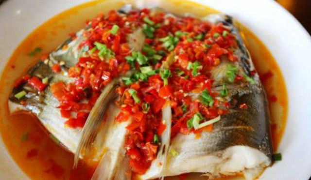 鱼头真的含有重金属吗？鱼头和鱼身，哪个营养价值更高？休闲区蓝鸢梦想 - Www.slyday.coM