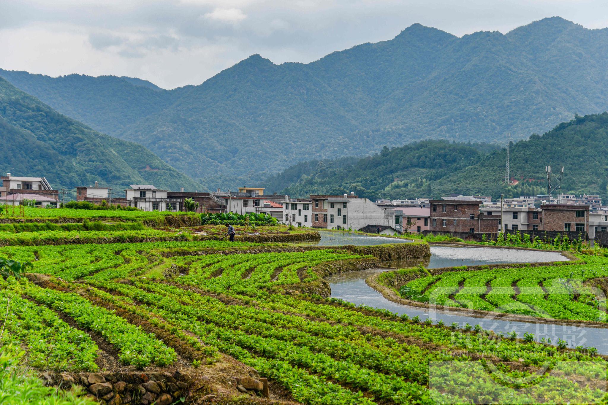 赣州于都县祁禄山镇风光秀美景色宜人的客家乡镇熟悉美丽的家