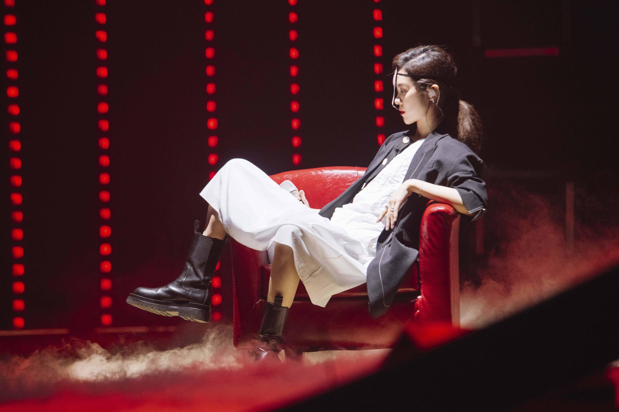 郁可唯初舞台直面自我 首选舞蹈组挑战《大碗宽面》|躲起来|郁可唯_新