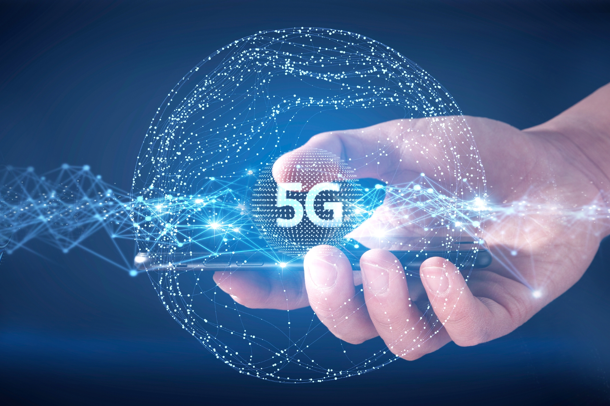 华为宣布5G合作新进展：5G基站发货量超4万，拿下超30家运营商合同_凤凰网