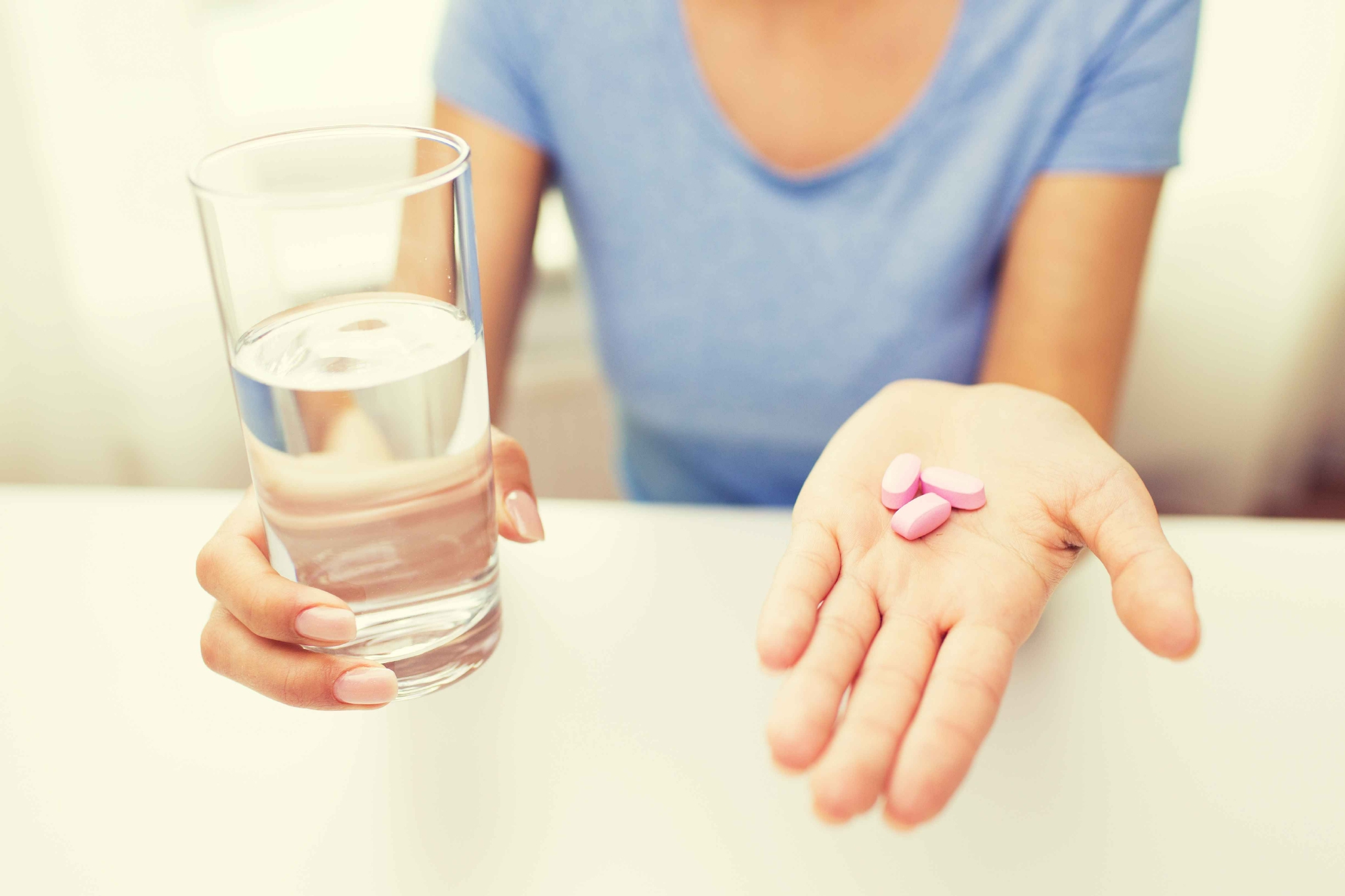 男子吃头孢后喝酒，结果右眼失明：为何头孢配酒，人说没就没了？休闲区蓝鸢梦想 - Www.slyday.coM