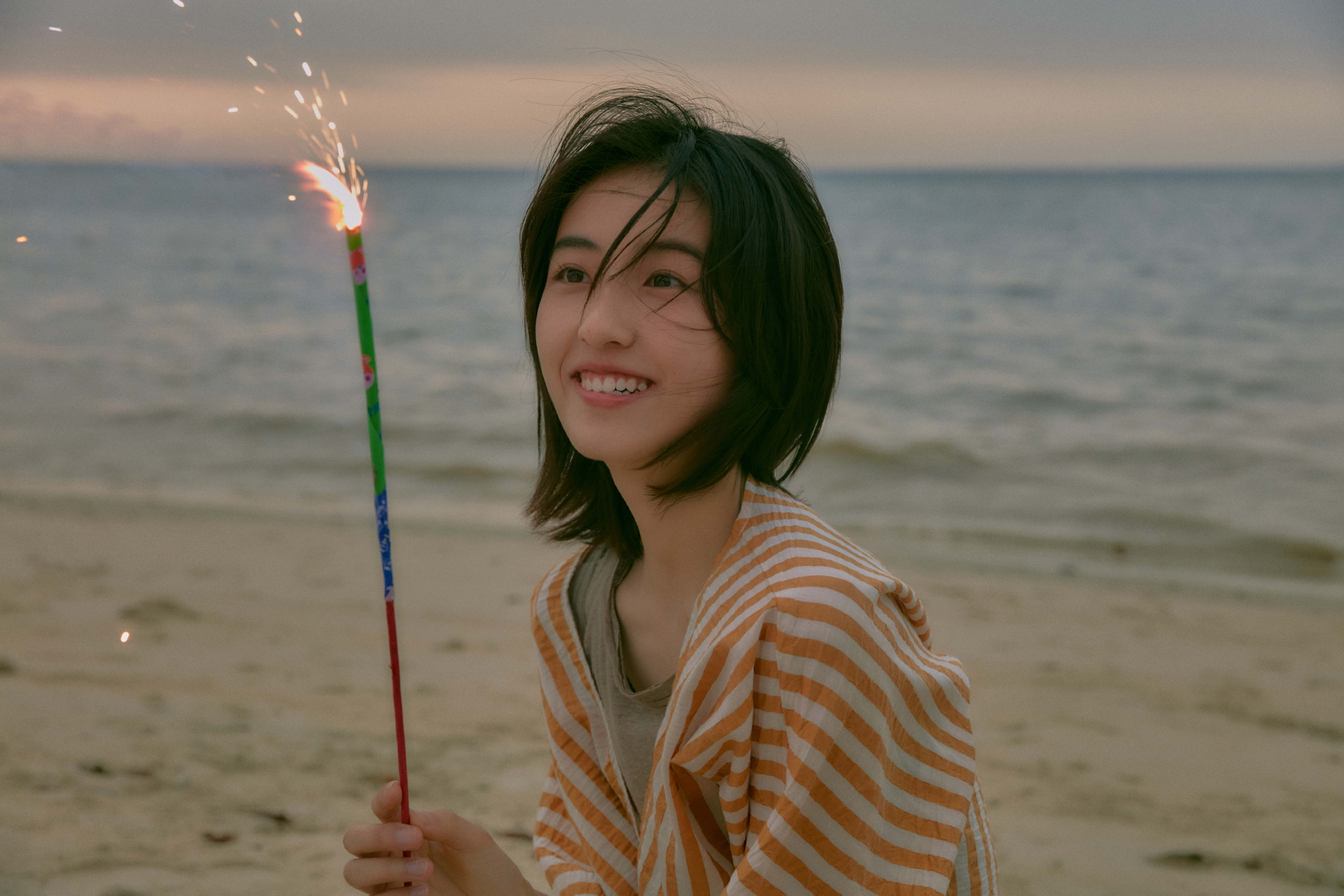 向往6张子枫日落写真释出浪漫氛围引人期待