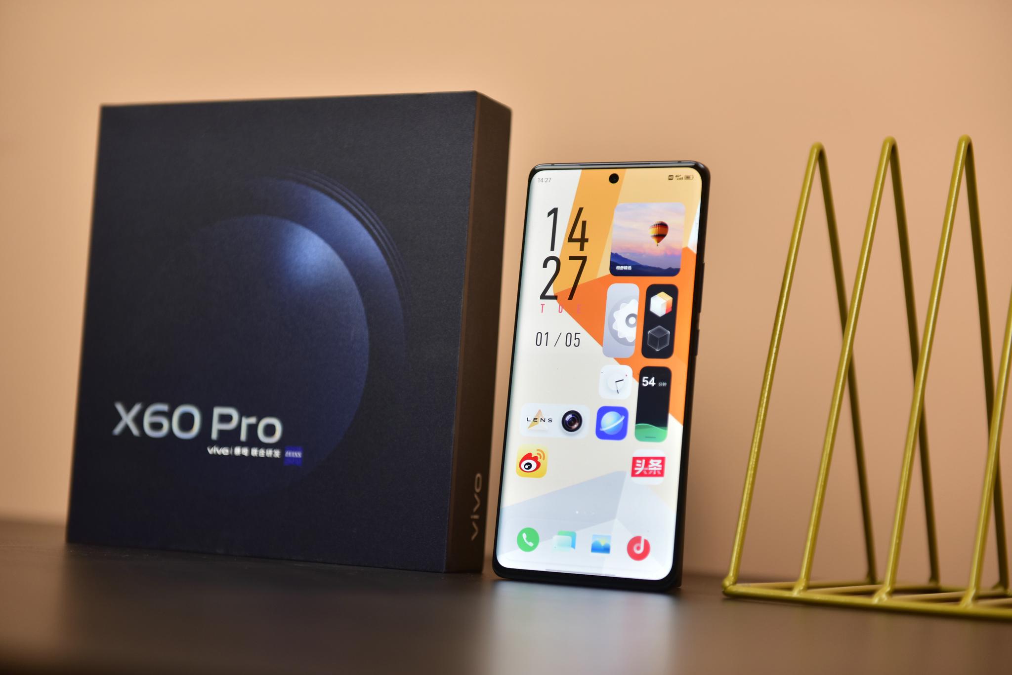 vivo X60 Pro体验:15G新内存让蔡司和OriginOS再飞一次!