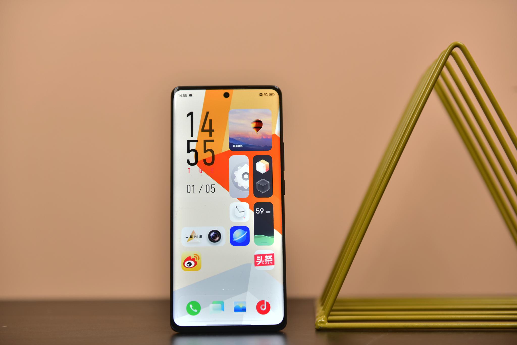 vivo X60 Pro体验:15G新内存让蔡司和OriginOS再飞一次!