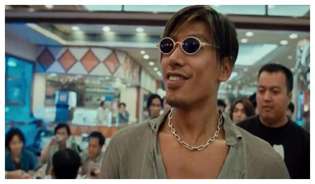 55岁张耀扬越老越面善,曾动不动掀桌子的"乌鸦哥",回归生活