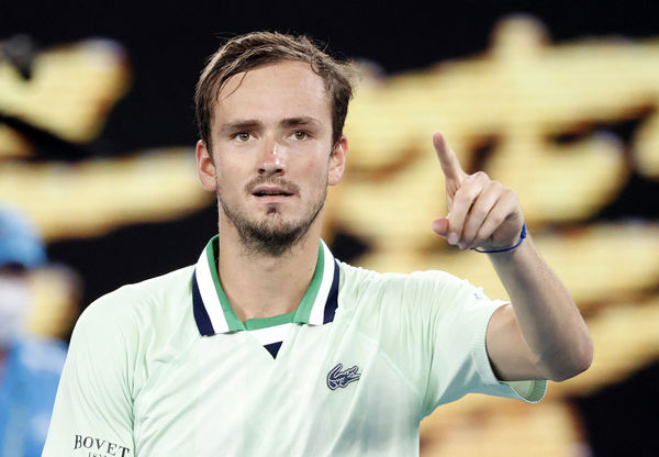 密切关注澳网决赛!费德勒心有不甘,纳达尔能否夺冠成关注焦点休闲区蓝鸢梦想 - Www.slyday.coM 密切关注澳网决赛!费德勒心有不甘,纳达尔能否夺冠成关注焦点休闲区蓝鸢梦想 - Www.slyday.coM