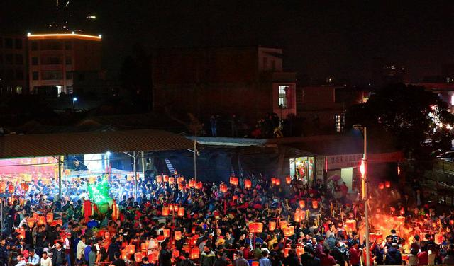 中国的“全国人口第一村”,20多万人几乎一个姓,已有700年历史休闲区蓝鸢梦想 - Www.slyday.coM 中国的“全国人口第一村”,20多万人几乎一个姓,已有700年历史休闲区蓝鸢梦想 - Www.slyday.coM