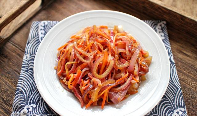 三个人的碗餐，做了五道菜，儿子最喜欢最后一个，您看怎样？休闲区蓝鸢梦想 - Www.slyday.coM