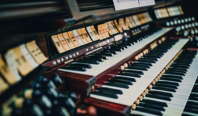 厦门这座小岛藏了一个“乐器之王”,很多游客都是第一次见到休闲区蓝鸢梦想 - Www.slyday.coM 厦门这座小岛藏了一个“乐器之王”,很多游客都是第一次见到休闲区蓝鸢梦想 - Www.slyday.coM