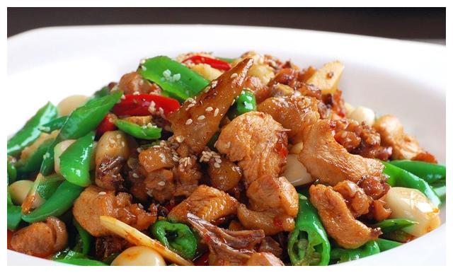 教你做家常青椒炒鸡肉,滑嫩鲜美香而不腻,做法简单零失败祥说动漫